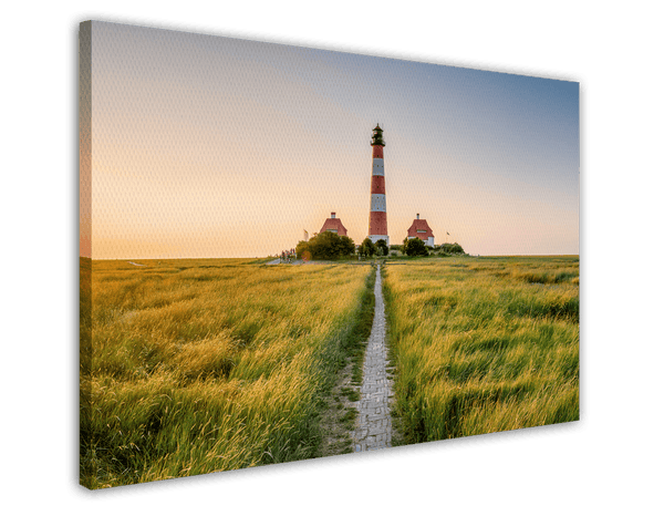 Leuchtturm bei Sonnenuntergang