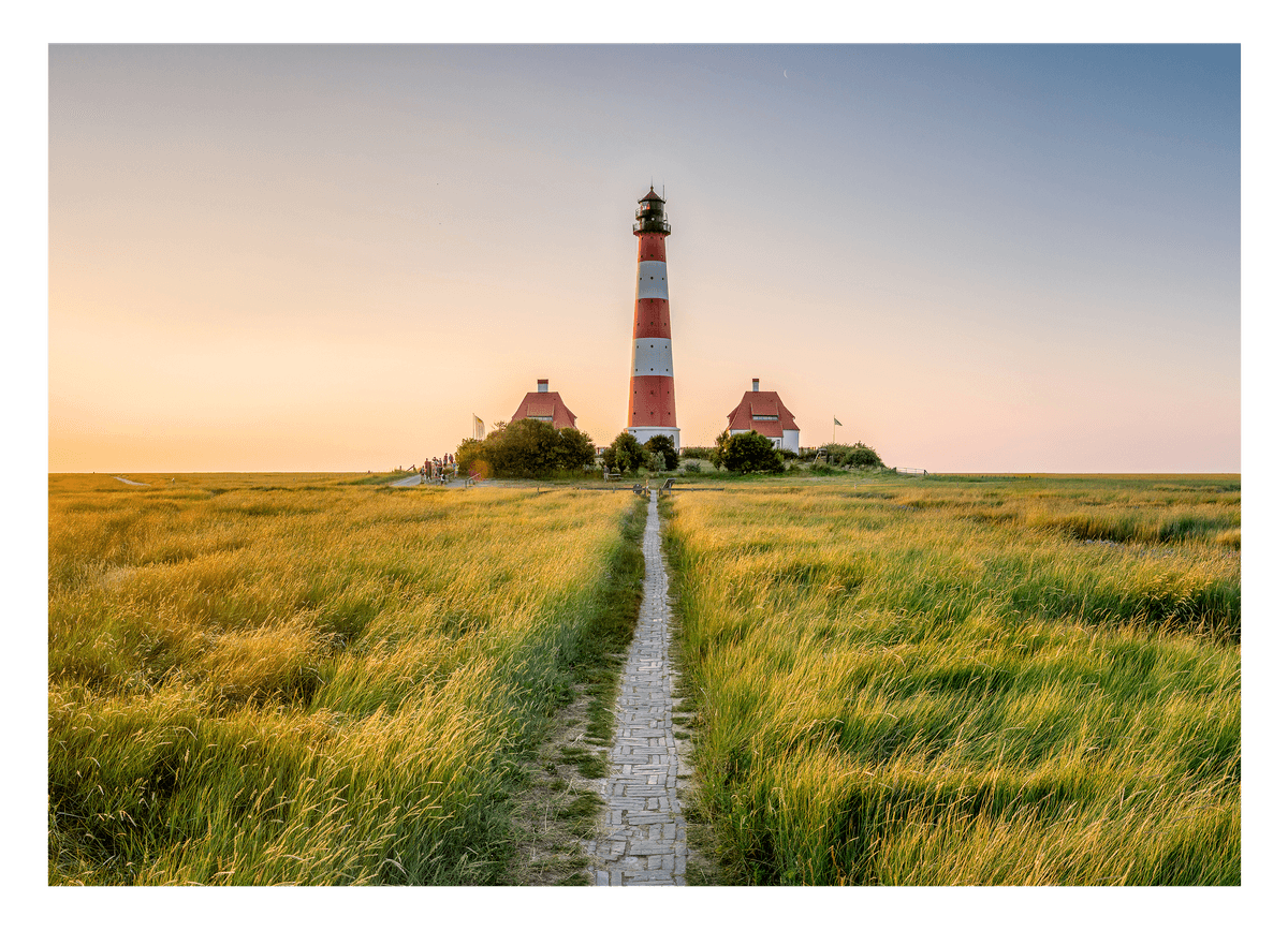 Leuchtturm bei Sonnenuntergang