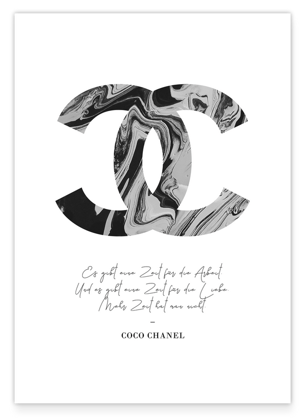Zitat von Mode-Ikone Coco Chanel - Logo in Grau-Schwarz-Weiß