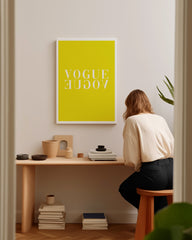 After Hover: Vogue - Mode - Gelb