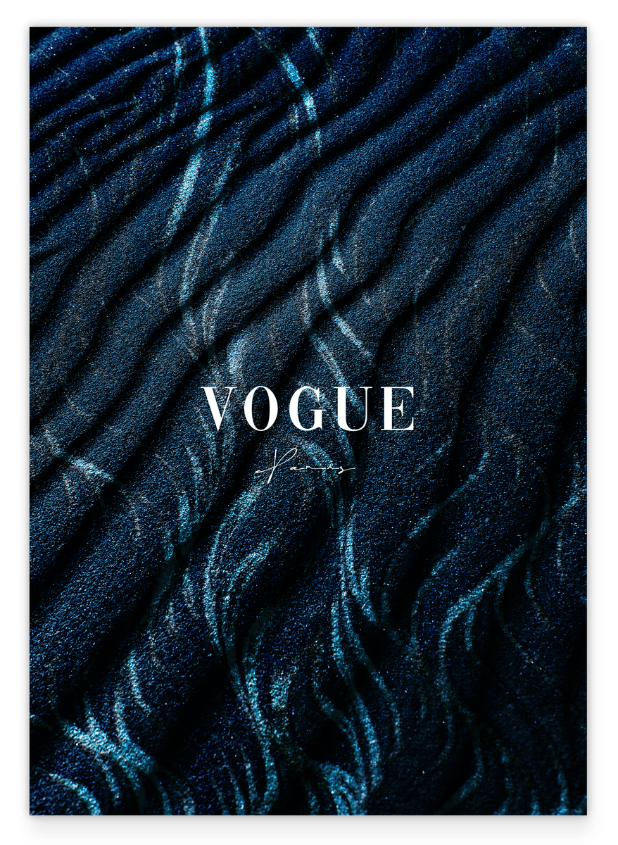 Vogue - Mode - Dunkles Muster im Sand