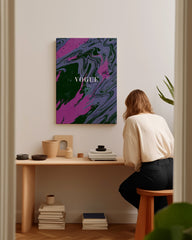 After Hover: Vogue - Mode - Schwarz und Pink
