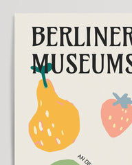 After Hover: Berliner Museumsinsel an der Spree mit Früchten