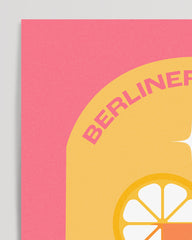 After Hover: Berliner Bezirke: Kreuzberg Cocktail in Pink