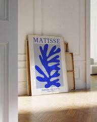 After Hover: Blaue Koralle mit weißem Rand - Matisse inspiriert