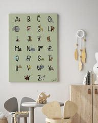 After Hover: ABC Poster mit Tieren in Grün - Deutsches Alphabet