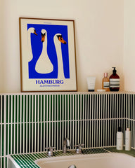 After Hover: Hamburg Andenken "Alsterschwäne"