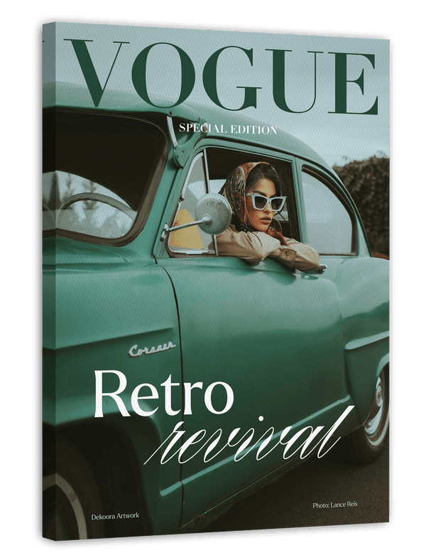 Vogue Retro Revival - Model im grünen Oldtimer