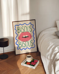 After Hover: Bisous Bisous - Kussmund mit Spruch