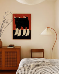 After Hover: Cute Animals in Boots: Stier in weißen Stiefeln