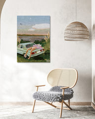 After Hover: Summer Drive to the Lake: Lesende Frau am See