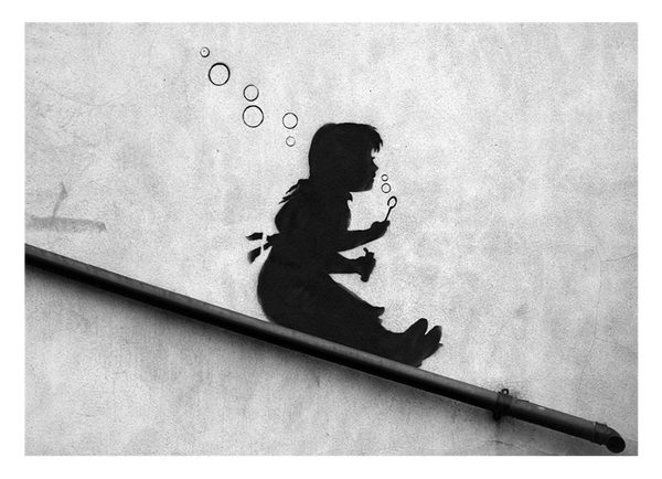 Banksy - Mädchen Seifenblasen rutscht Gelände runter Wand-Graffiti cool stylisch
