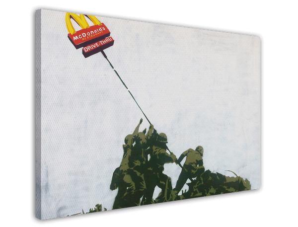 Banksy - Soldaten heben McDonald's Drive In Schild hoch (Soldiers of McDonald's)