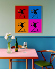After Hover: Banksy Mann wirft Blumen in 4 Farben - Activism Collage- Modern Street-Art - Kunstdruck Klein bis Groß XXL - Geschenk Wohnzimmer, Schlafzimmer